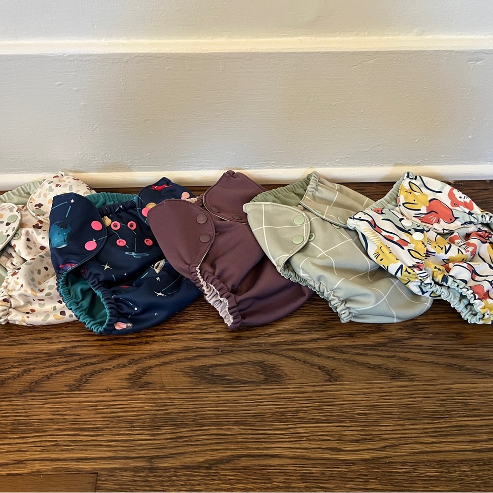 USED - 5x Esembly size 2 reusable diaper outers